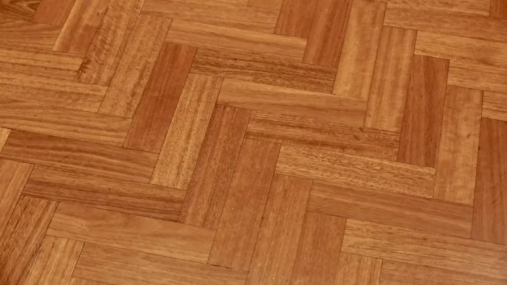 Nowe podejście do podłóg drewnianych: trwałość