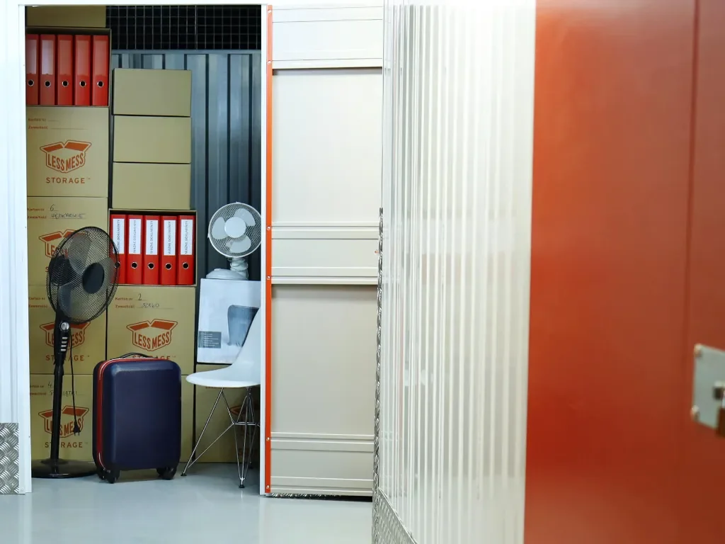 less mess self storage
